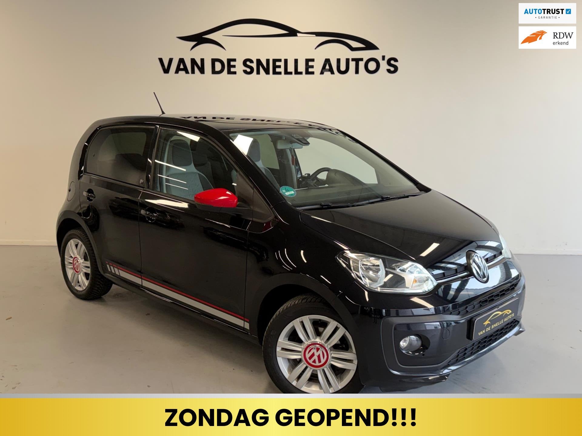 Volkswagen UP! 1.0 BMT high up! BEATS-EDITION/PDC/MULTIFUNCS, 4 stoelen, Zwart, Handgeschakeld, Geïmporteerd