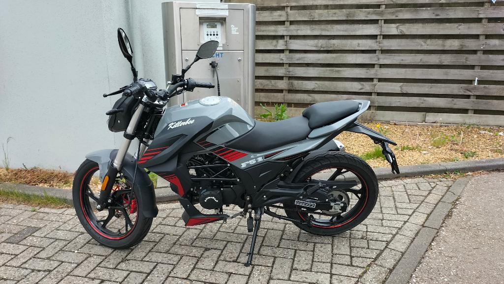 Killerbee f51, Gebruikt, Ophalen, Overige merken, 4 versnellingen