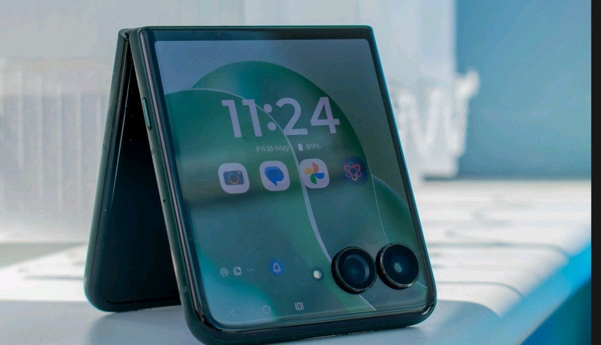 Motorola Razr 60 Ultra groen in nieuwstaat, Telecommunicatie, Ophalen, Inklapmodel, Zo goed als nieuw, 6 megapixel of meer