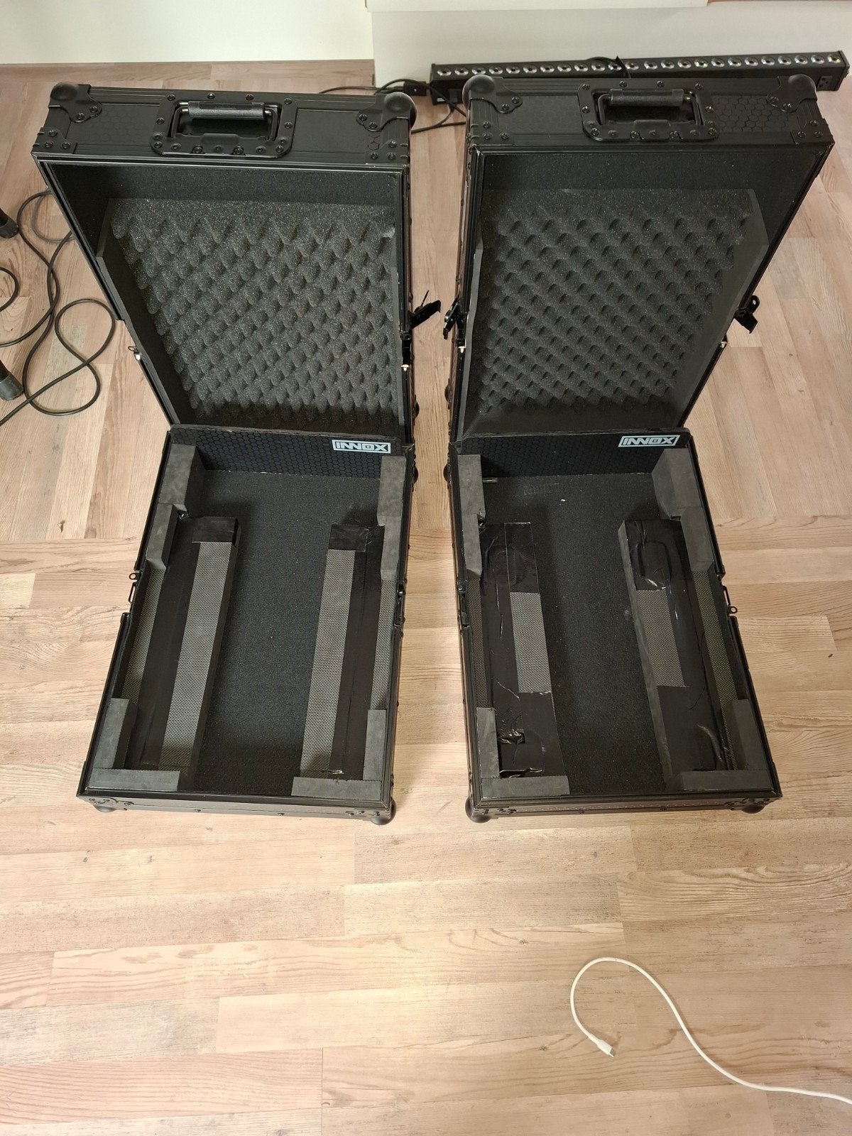 2 Flightcases Innox IX-HX-CDJ-3000X-DS Flightcase lowbottom., Ophalen of Verzenden, Gebruikt, Overige instrumenten, Flightcase