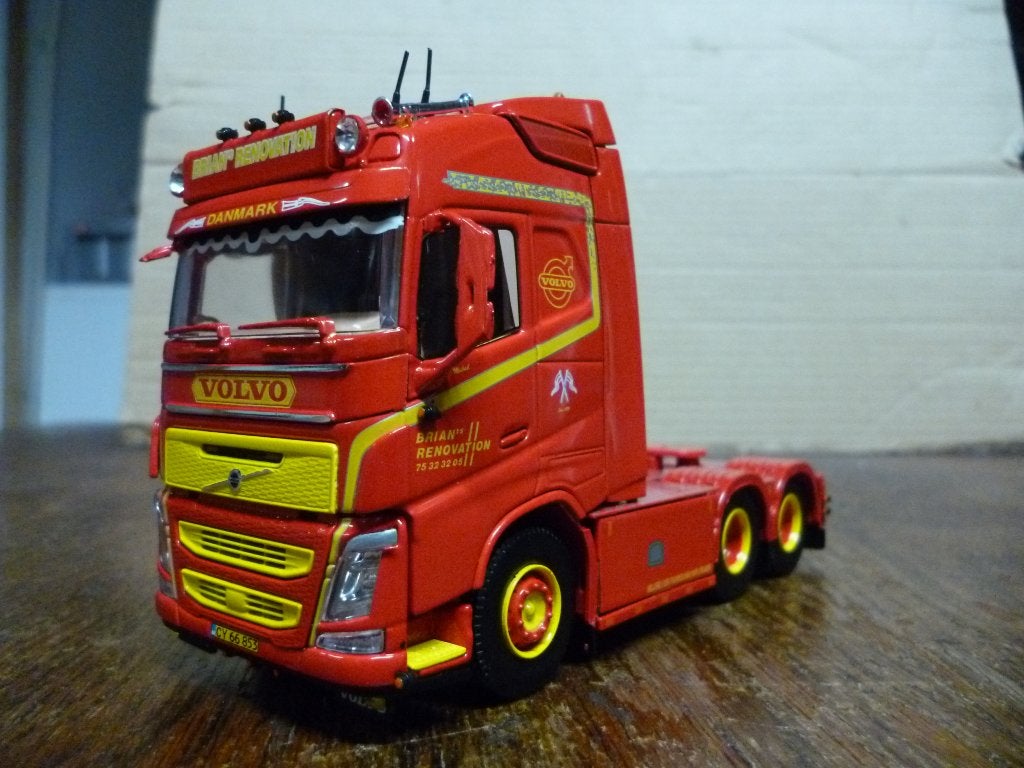 Tekno Volvo FH4 Brian's Renovation met certificaat, Ophalen of Verzenden, Nieuw, Bus of Vrachtwagen, Tekno