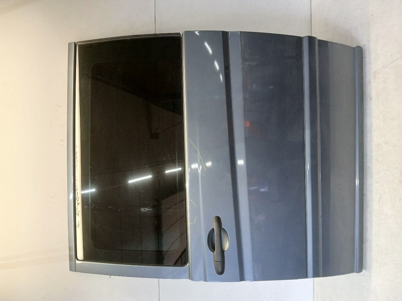 Portier links achter Mercedes-Benz Vito, Onderdelen@venauto.nl, Van der Ven Autorecycling B.V., Gebruikt, Ettenseweg 76, 4706 PB Roosendaal, The Netherlands