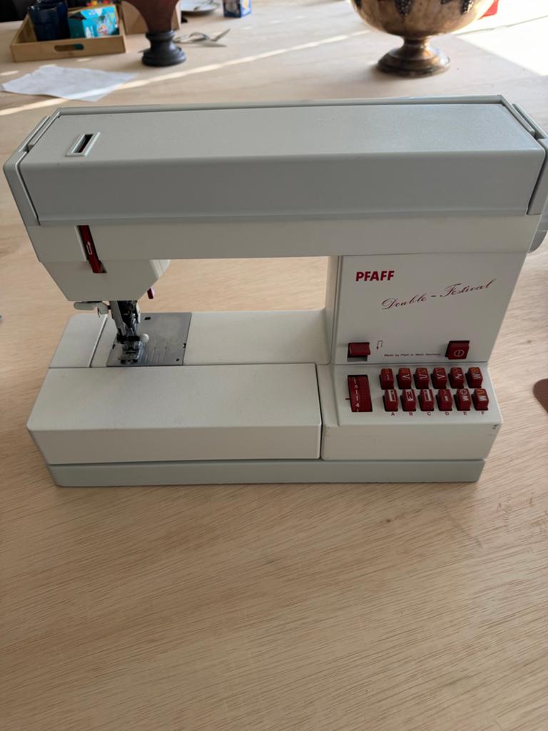 Pfaff Double Festival Naaimachine - Vintage Model, Hobby en Vrije tijd, Naaimachines en Toebehoren, Ophalen, Gebruikt, Naaimachine