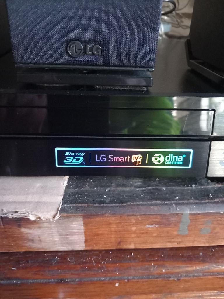 LG Home Cinema Blu-ray Systeem, Gebruikt, 2.1-systeem, Blu-ray-speler, 70 watt of meer