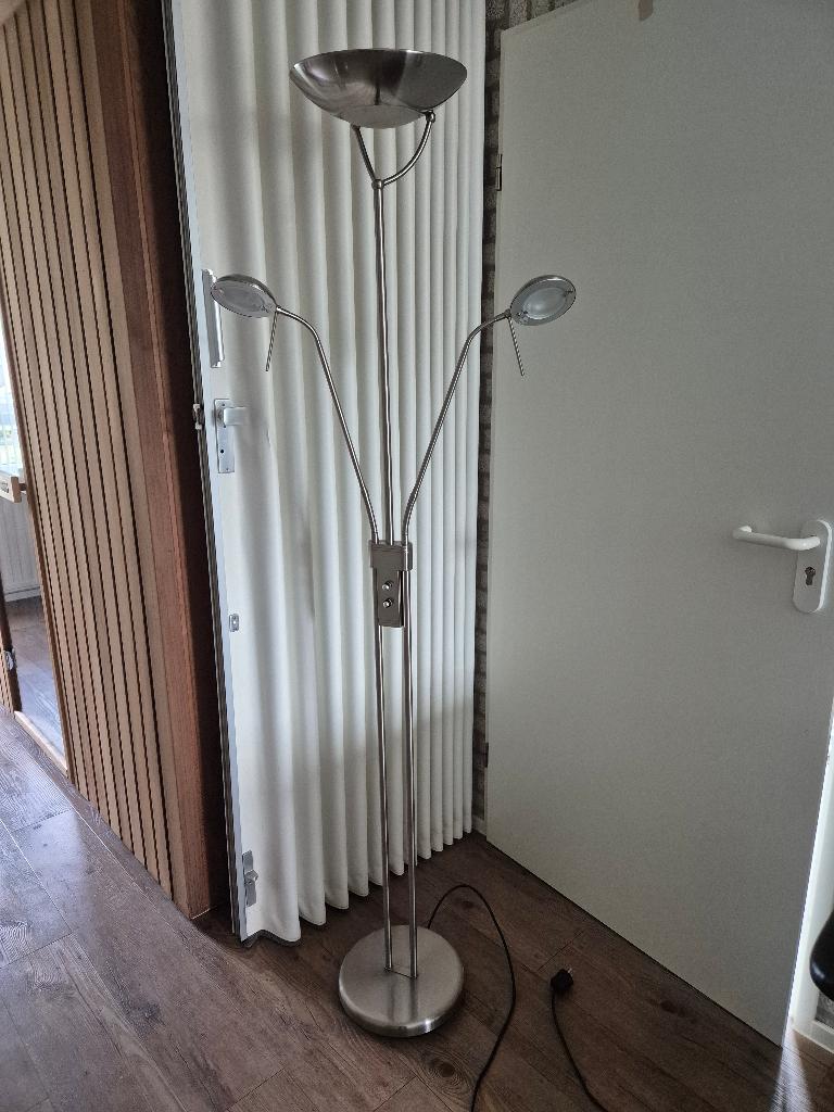 stalamp, Ophalen, Gebruikt, 100 tot 150 cm, Neutraal tot modern