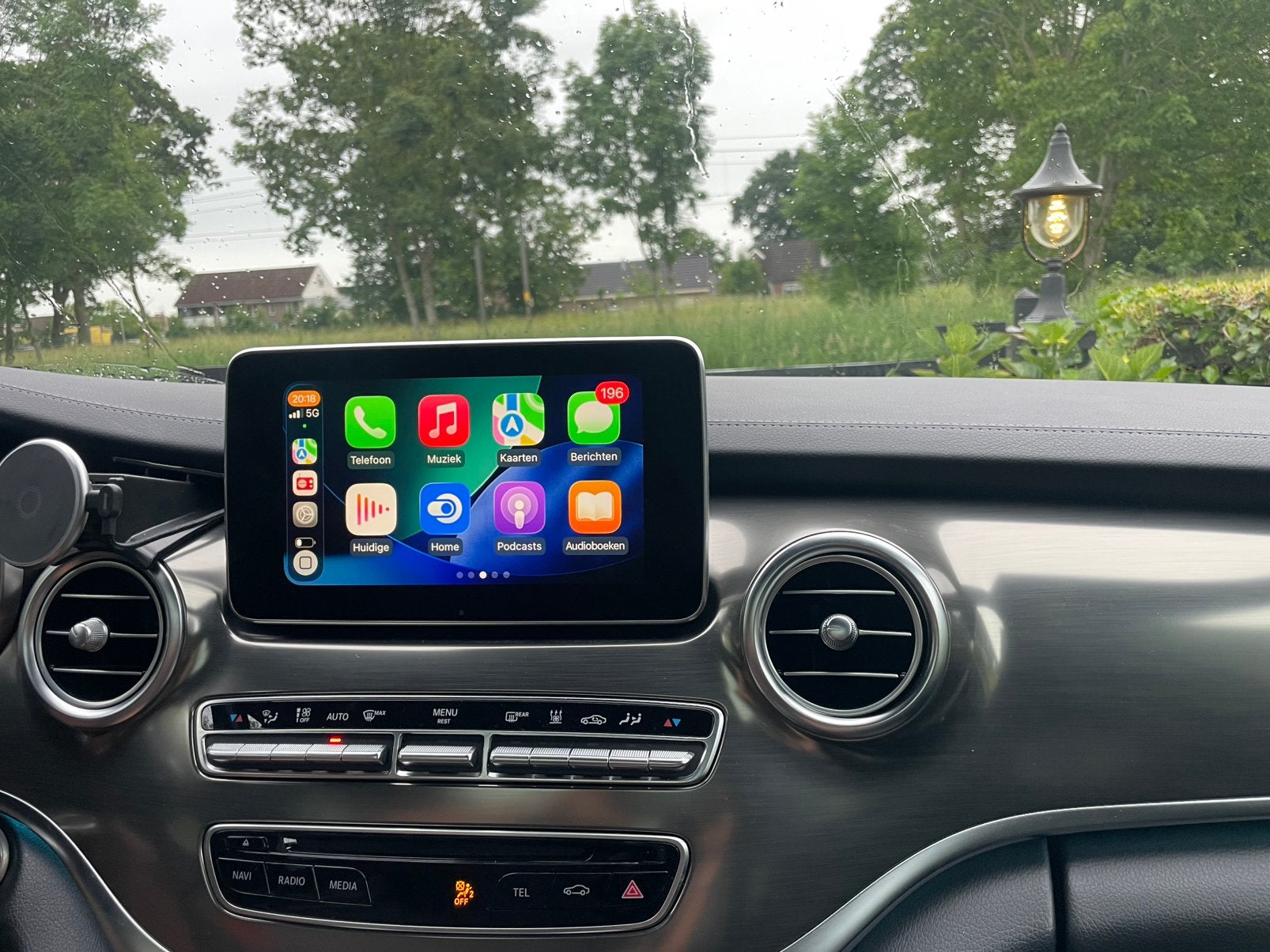 Navigatiesysteem/scherm/display Mercedes v-klasse w447, Ophalen, Zo goed als nieuw