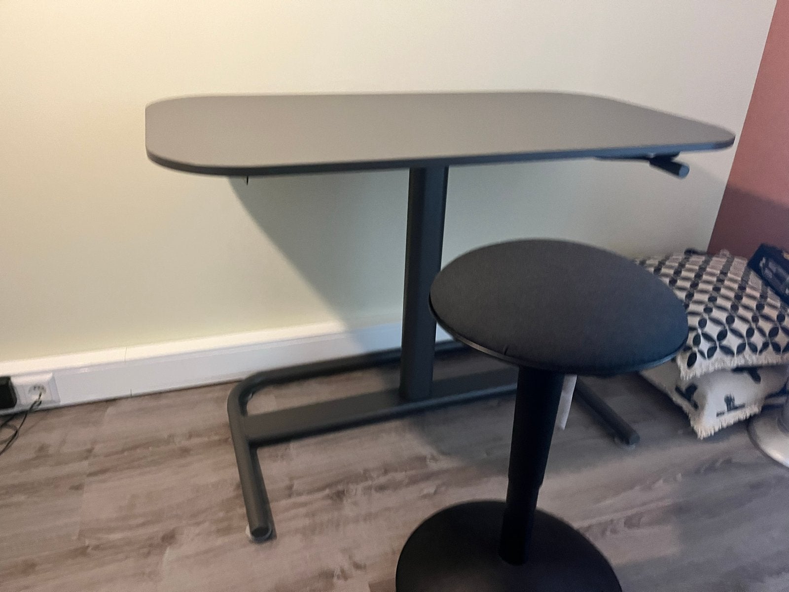 IKEA SEGRARE zit sta bureau - Helemaal nieuw, Ophalen, Overige typen, Metaal, Nieuw