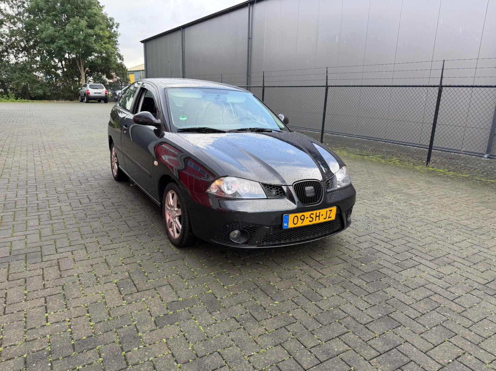 Seat Ibiza 1.4 16V 74KW 2006 Zwart Airco, Voorwielaandrijving, 15 km/l, 40 €/maand, 4 cilinders
