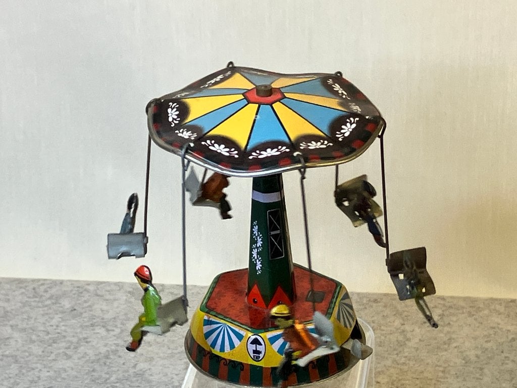 KWP E071 blikken draaimolen clockwork ca. 2000, Verzenden