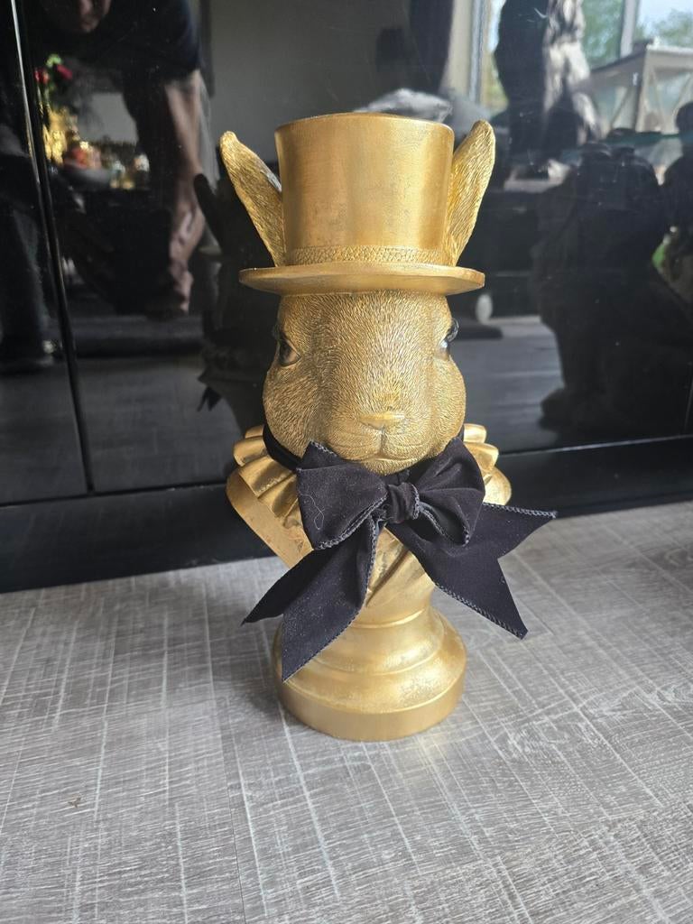 Gouden Konijn met Hoge Hoed - Decoratief Beeld, Nieuw, Kunststof, Ophalen of Verzenden, Goud