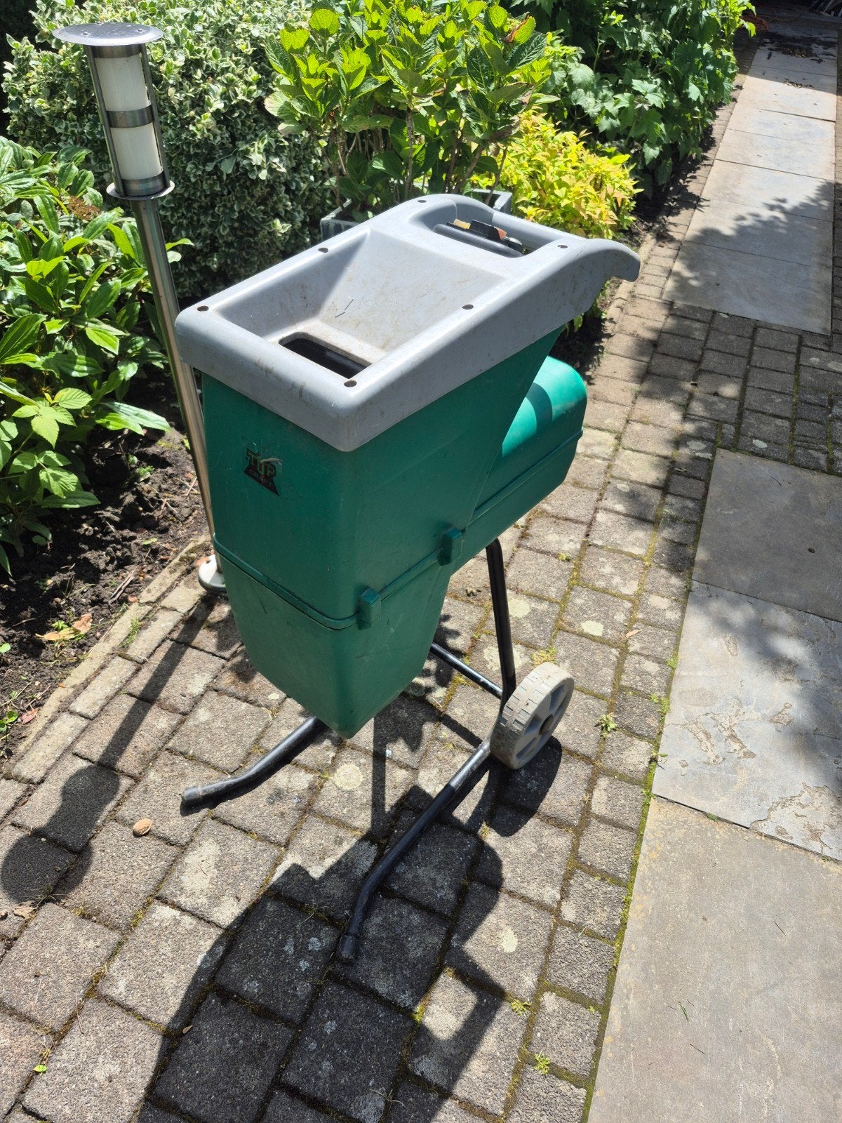 Elektrische Hakselaar - Tuinafval Versnipperaar max. 40mm, Ophalen of Verzenden, Gebruikt, Elektrisch, Onbekend