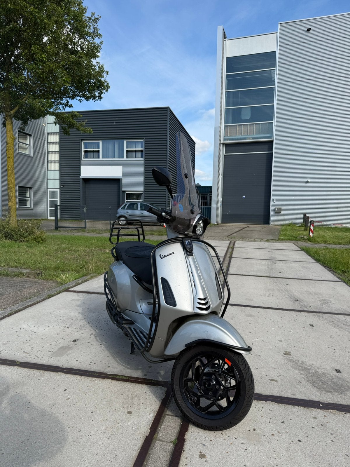 Vespa Sprint 2025 Facelift Full Option – White Gold, Fietsen en Brommers, Ophalen, Maximaal 45 km/u, Vespa S, Zo goed als nieuw