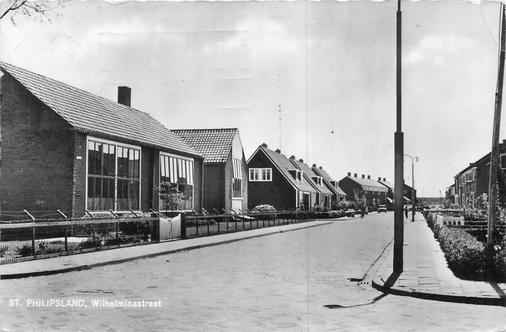 378-298-031 St Philipsland Wilhelminastraat, Verzamelen, Ansichtkaarten | Nederland, Verzenden, Voor 1920, Zeeland