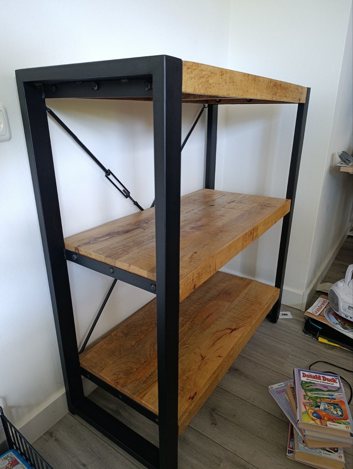 Mooi houten rek met metalen frame, 101.5x90x40 cm, Huis en Inrichting, Kasten | Boekenkasten, Overige houtsoorten, Met plank(en)