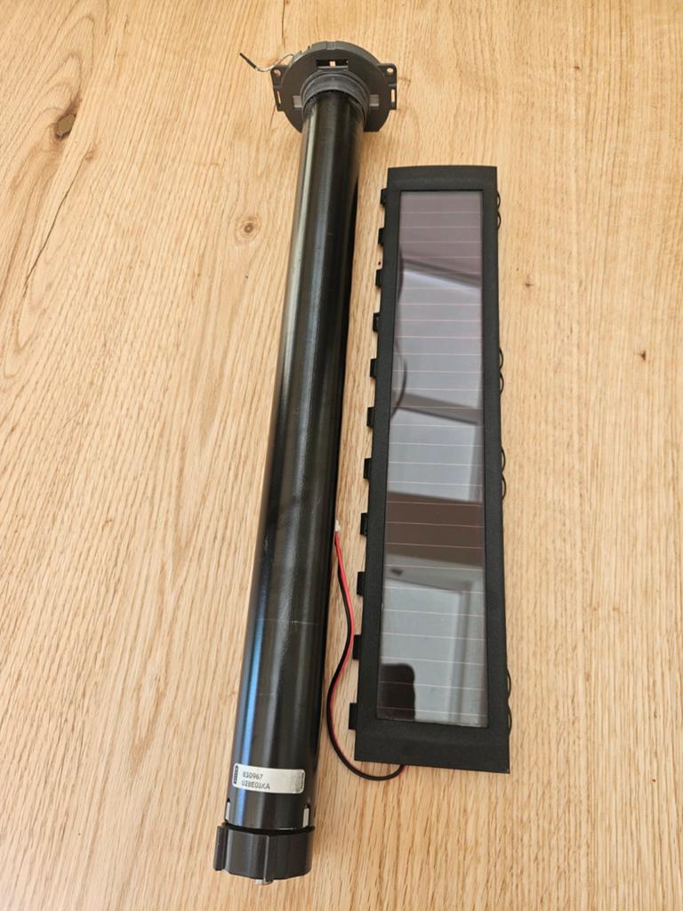 Velux motor en zonnecel voor rolluik (nieuwe accu), Ophalen of Verzenden, Zo goed als nieuw, Elektrische bediening