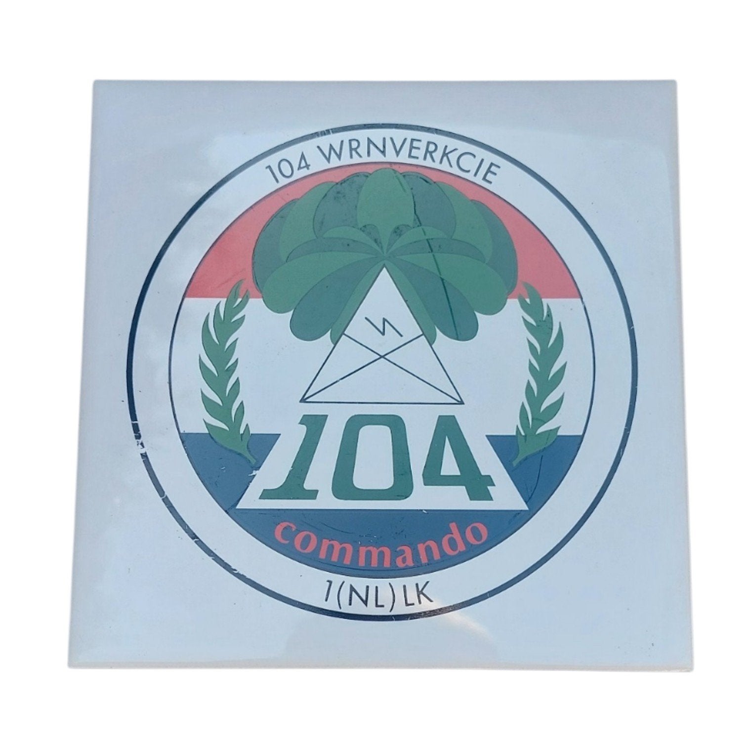 Tegel 104 WRNVERKCIE Korps Commando Troepen (KCT), Ophalen of Verzenden, Landmacht, Nederland, Embleem of Badge