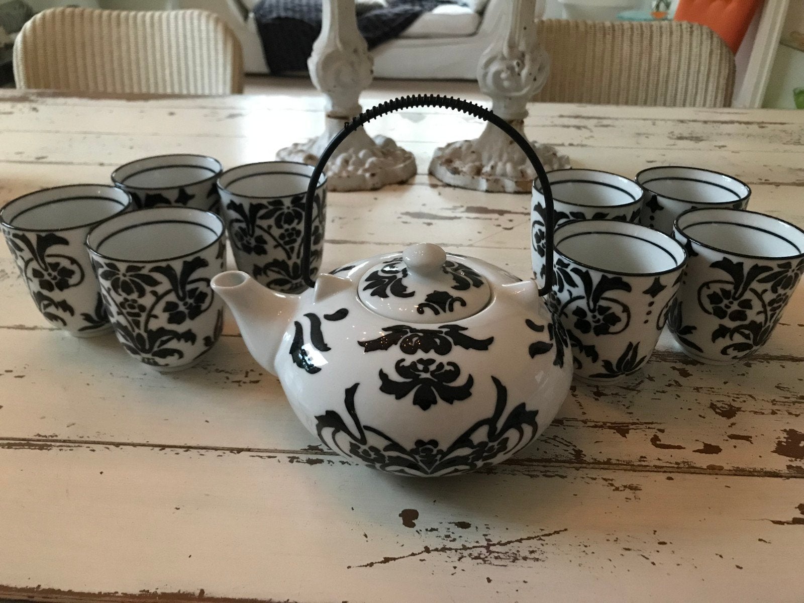 Theeservies met theepot en 8 kopjes - Zwart/Wit, Ophalen
