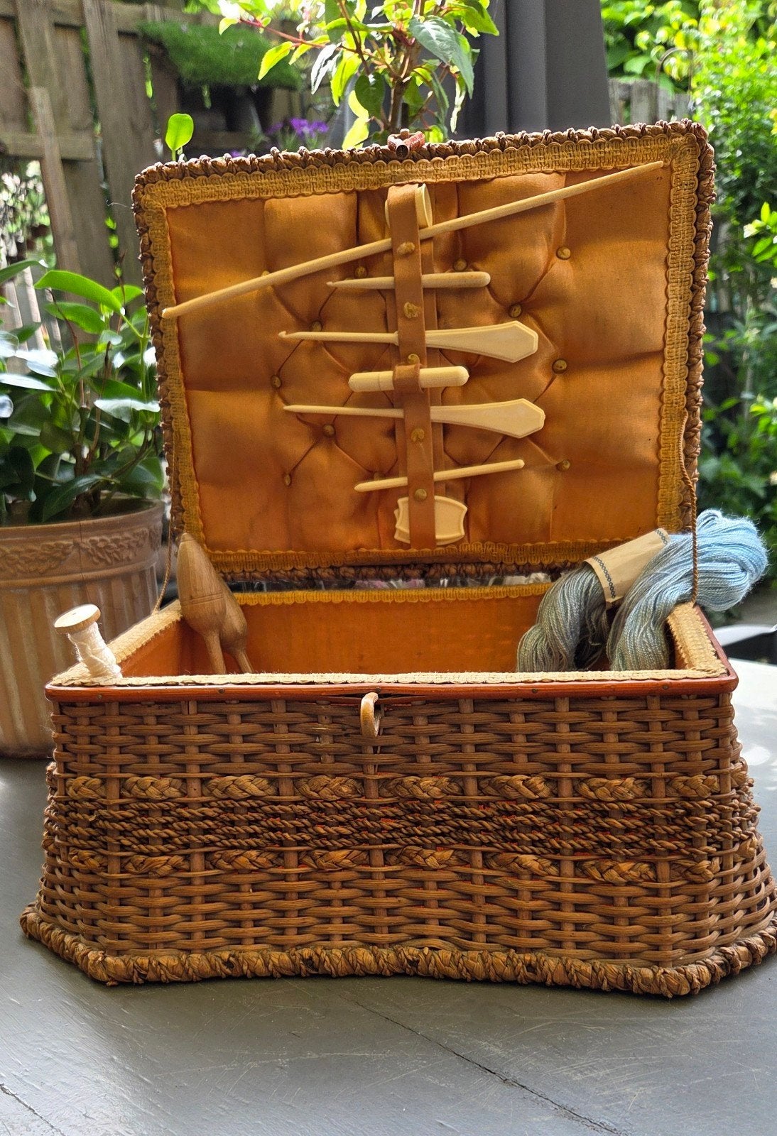 Oud handwerkmandje, Antiek en Kunst, Curiosa en Brocante, Ophalen of Verzenden