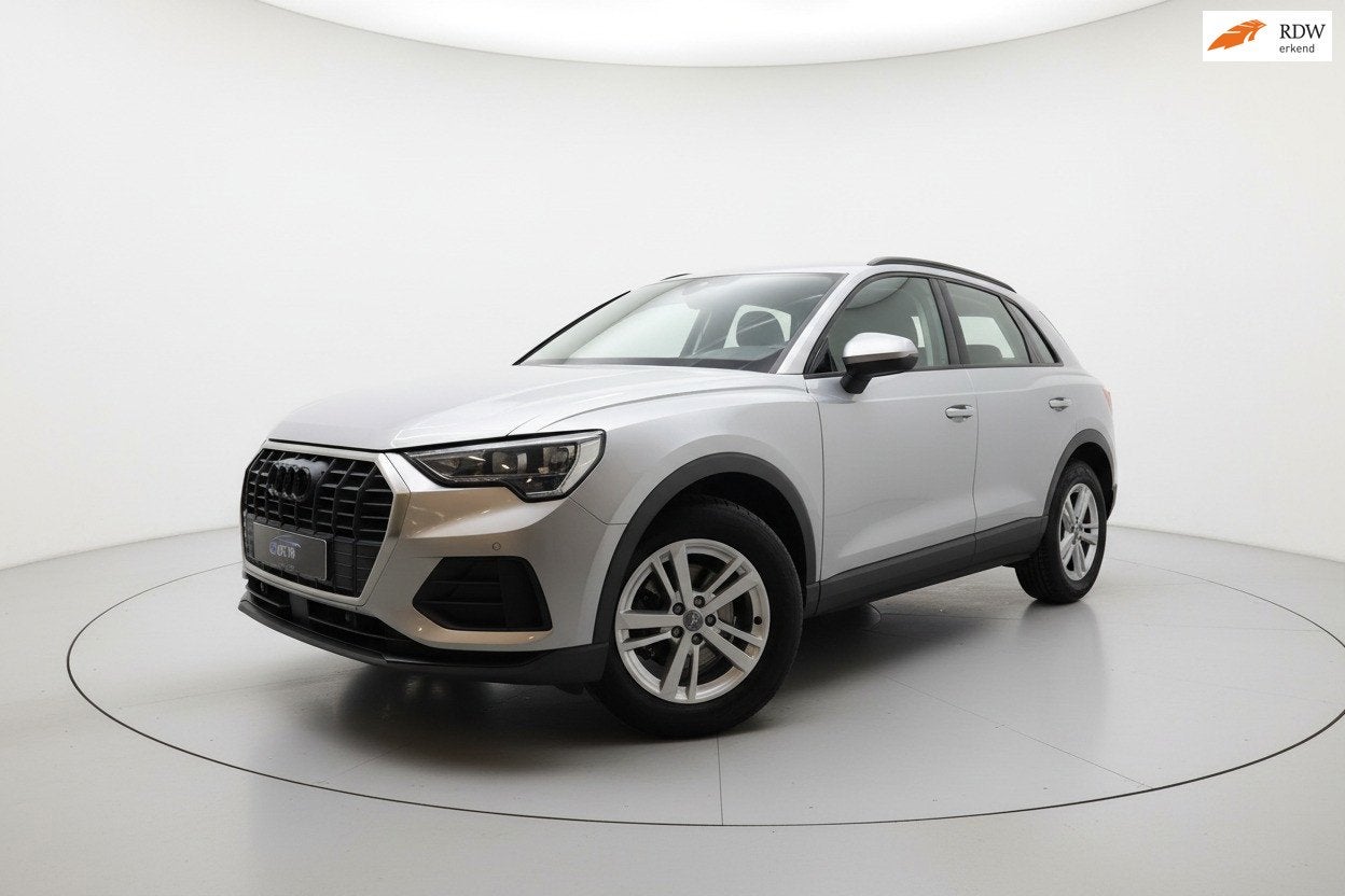 Audi Q3 35 TFSI Pro Line S AUTOMAAT ACC LINE ASSIST PDC, Stof, Zwart, 4 cilinders, 150 pk