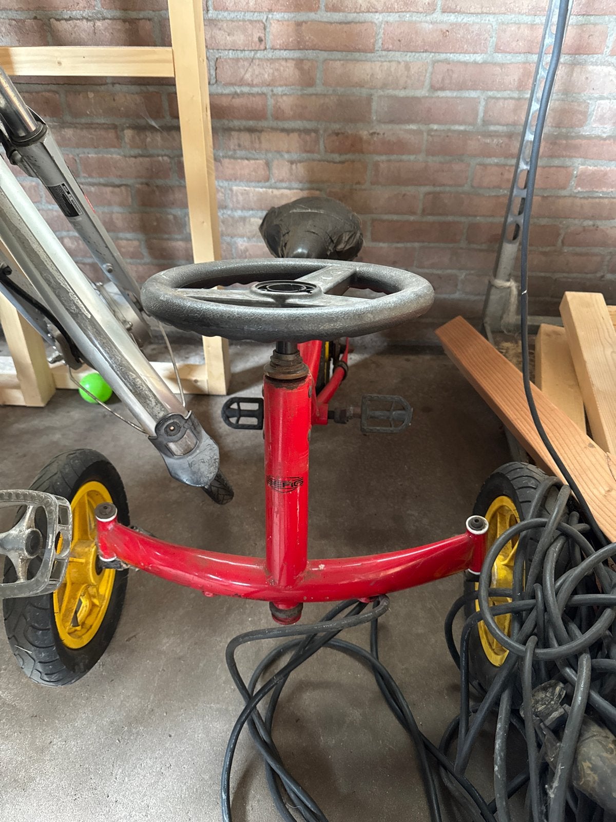 Berg driewiel fiets - Rood met geel, Ophalen, Gebruikt