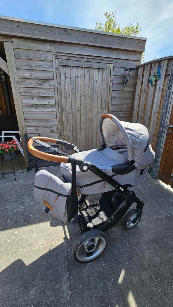 Mutsy kinderwagen met reiswieg en zitje, Ophalen, Gebruikt, Combiwagen, Mutsy