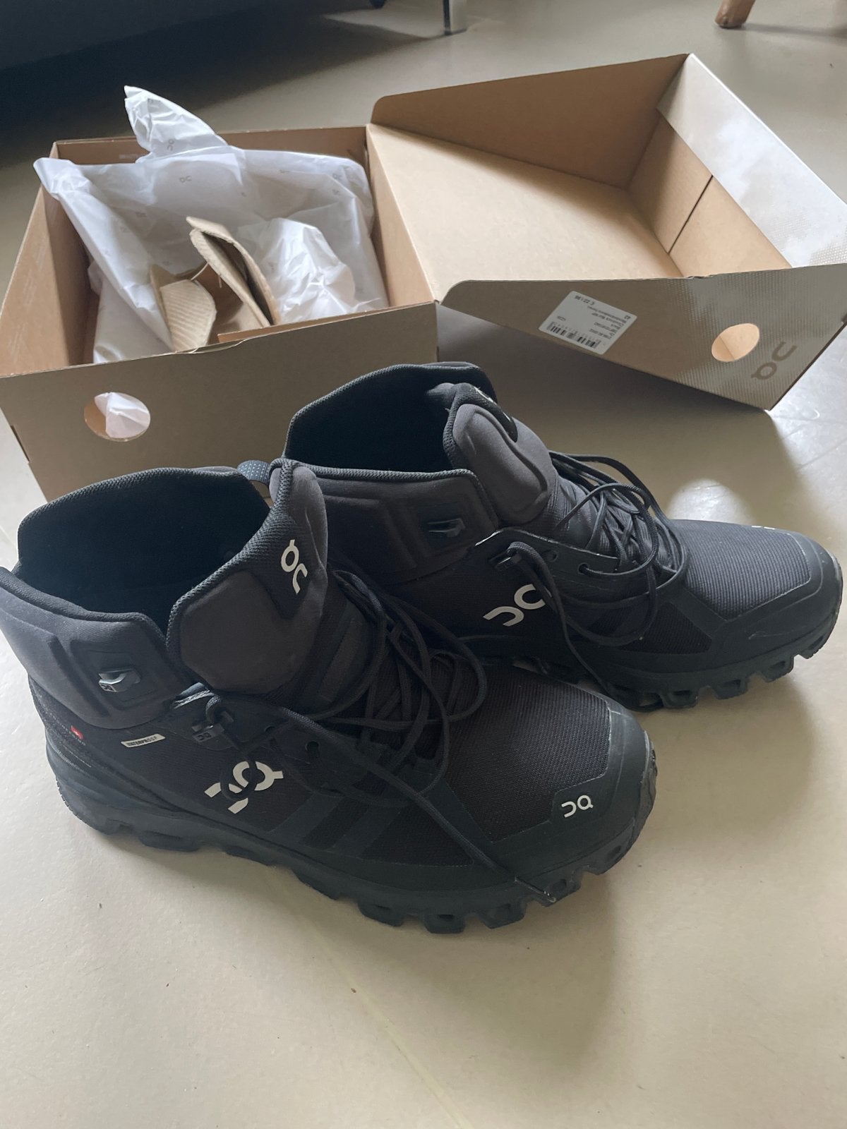 On Cloudrock Mid WP wandelschoenen - Maat 43, Zwart, Nieuw, Ophalen of Verzenden, Wandelschoenen of Bergschoenen