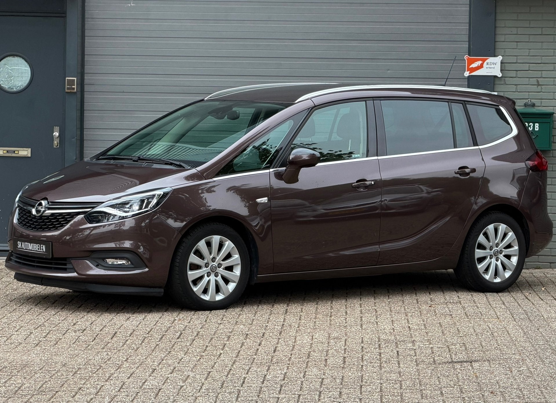 Opel Zafira 1.4 Turbo Innovation 7 persoons, Voorwielaandrijving, Gebruikt, Zwart, 4 cilinders