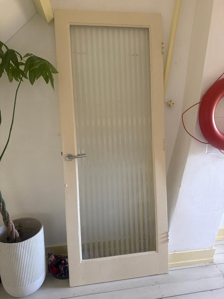 Deur met bewerkt glas 210,5x82, Doe-het-zelf en Verbouw, Deuren en Horren, Ophalen, Gebruikt, 80 tot 100 cm, Binnendeur