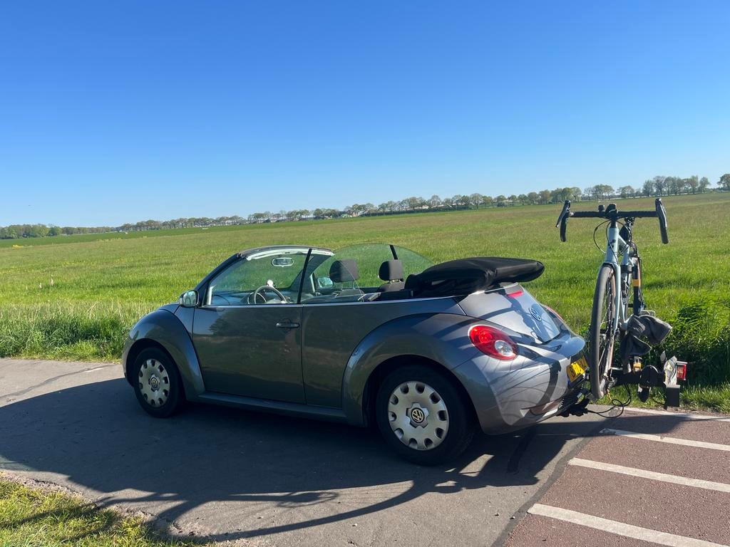 UNIEKE VW Beetle (Kever) 1.6 Cabriolet, 2006 Grijs, 96400 km, Auto's, Volkswagen, Beetle (Kever), 4 cilinders, Cabriolet, 4 stoelen