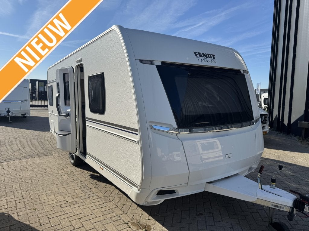 Fendt Apero Activ 560 SKM, Caravans en Kamperen, Caravans, Rondzit, Schokbreker, Bedrijf, Tot en met 6