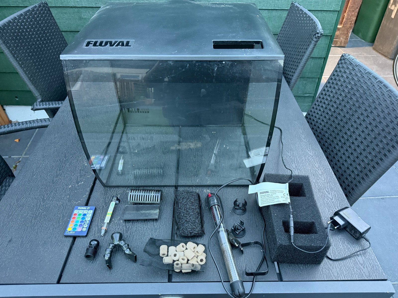 Fluval flex aquarium, Ophalen
