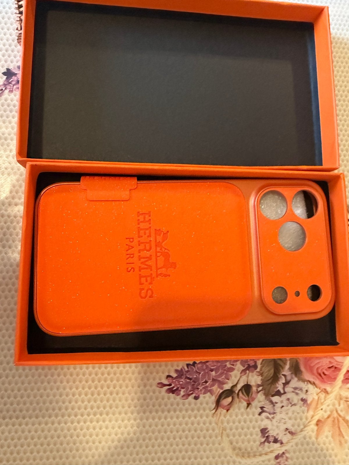 Hermes Hoesje voor iPhone 17 Pro Max - Premium Kwaliteit, Telecommunicatie, Kunststof, IPhone 17, Oranje, Overige merken