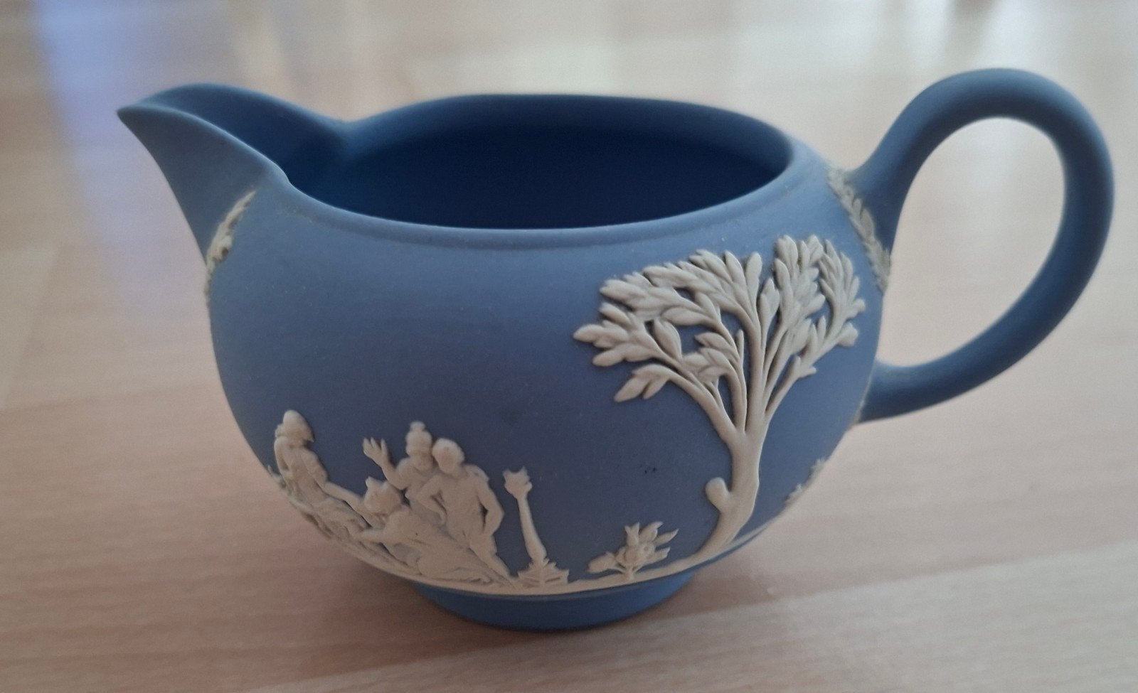 wedgwood blauwe jasperware melkkan, Ophalen of Verzenden