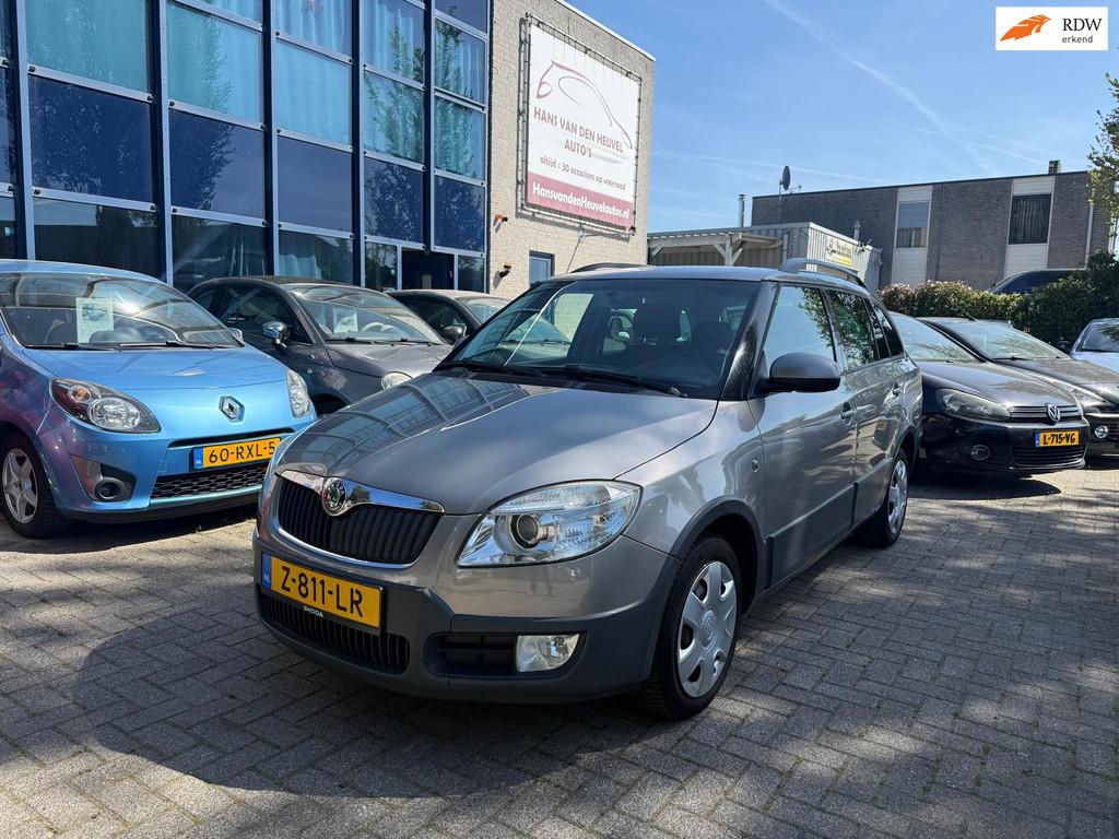 Skoda Fabia Combi 1.6-16V Scout AUTOMAAT, Airco, APK 04/27, Auto's, Skoda, Gebruikt, 49 €/maand, 1100 kg, 1000 kg