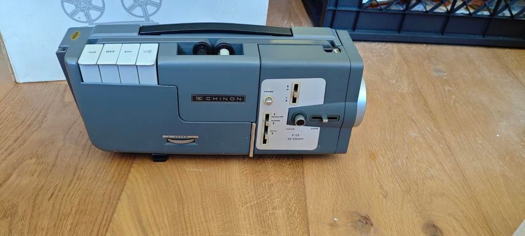 Vintage Chinon Super 8 Filmprojector - Goede Staat, Ophalen of Verzenden, Gebruikt, Met scherm