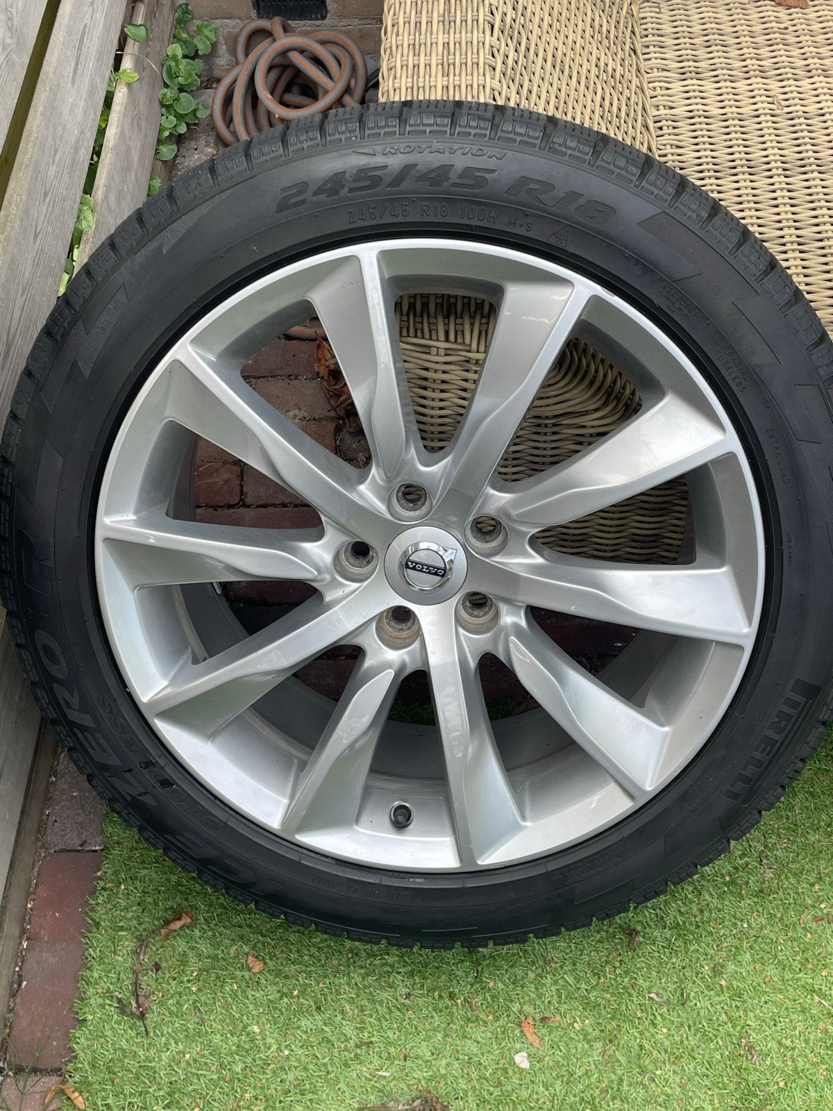 Volvo 10-spaaks Turbine Silver Bright 18”, Ophalen, 18 inch, Banden en Velgen, Winterbanden