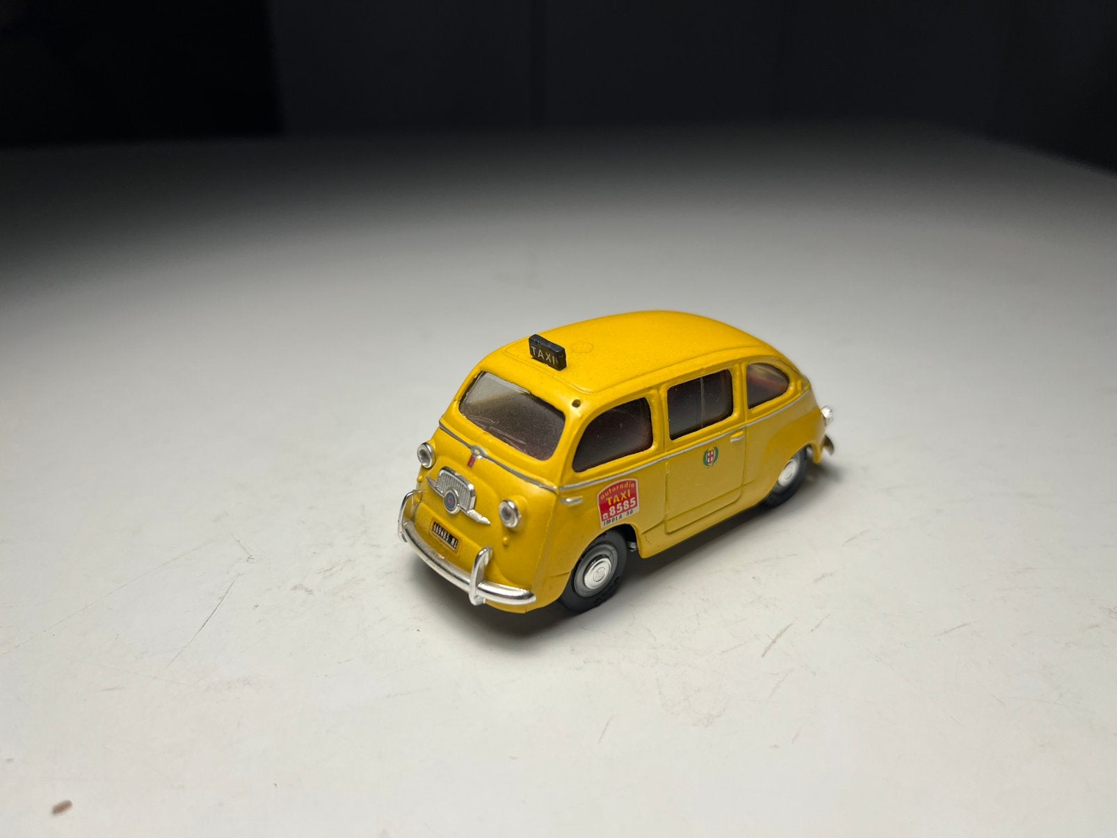 Giocher - Fiat 600 Multipla Taxi - Schaal 1:43, Ophalen of Verzenden, Zo goed als nieuw, Auto, Overige merken