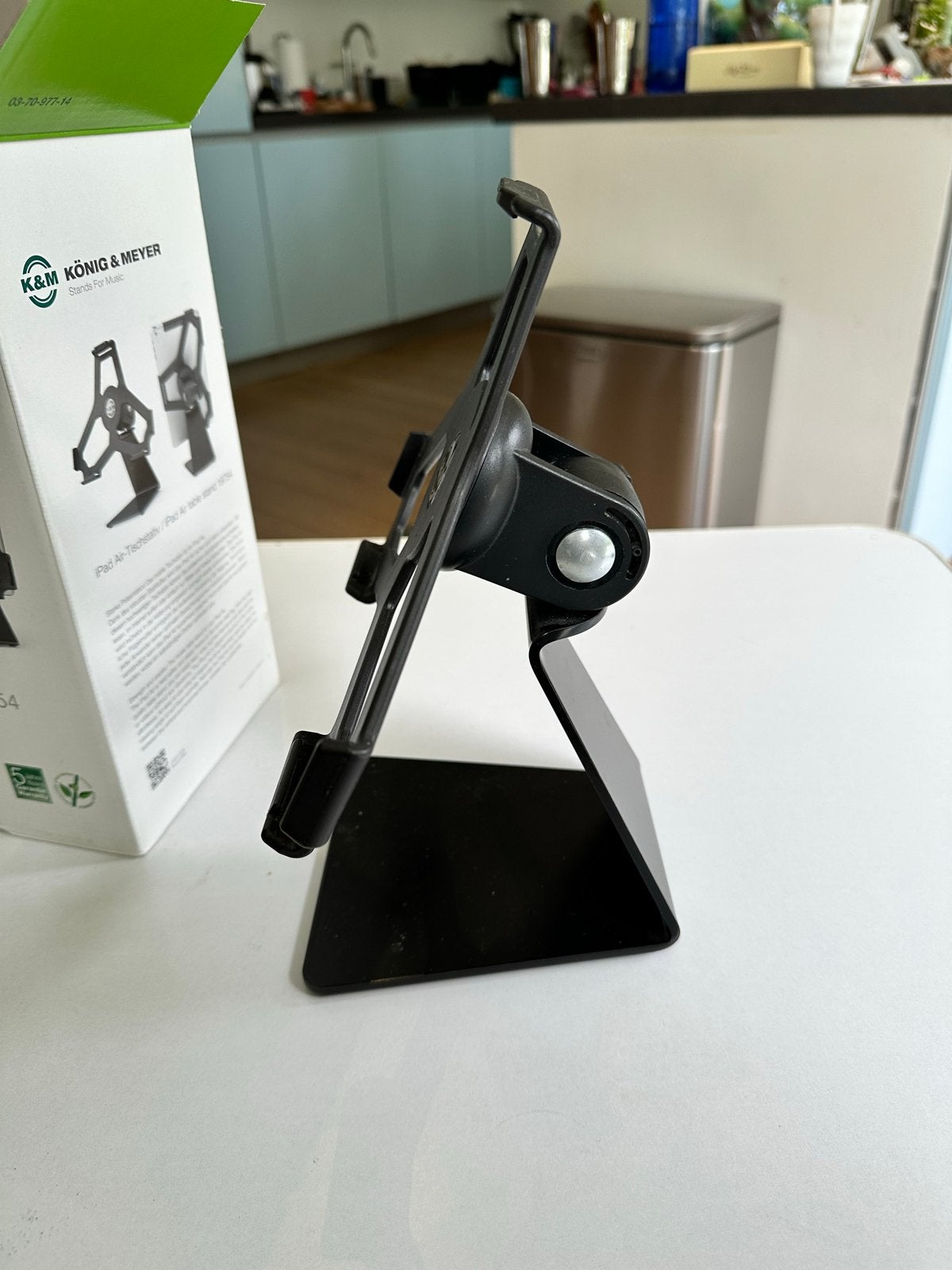 iPad Air standaard - König & Meyer, Ophalen of Verzenden, Zo goed als nieuw