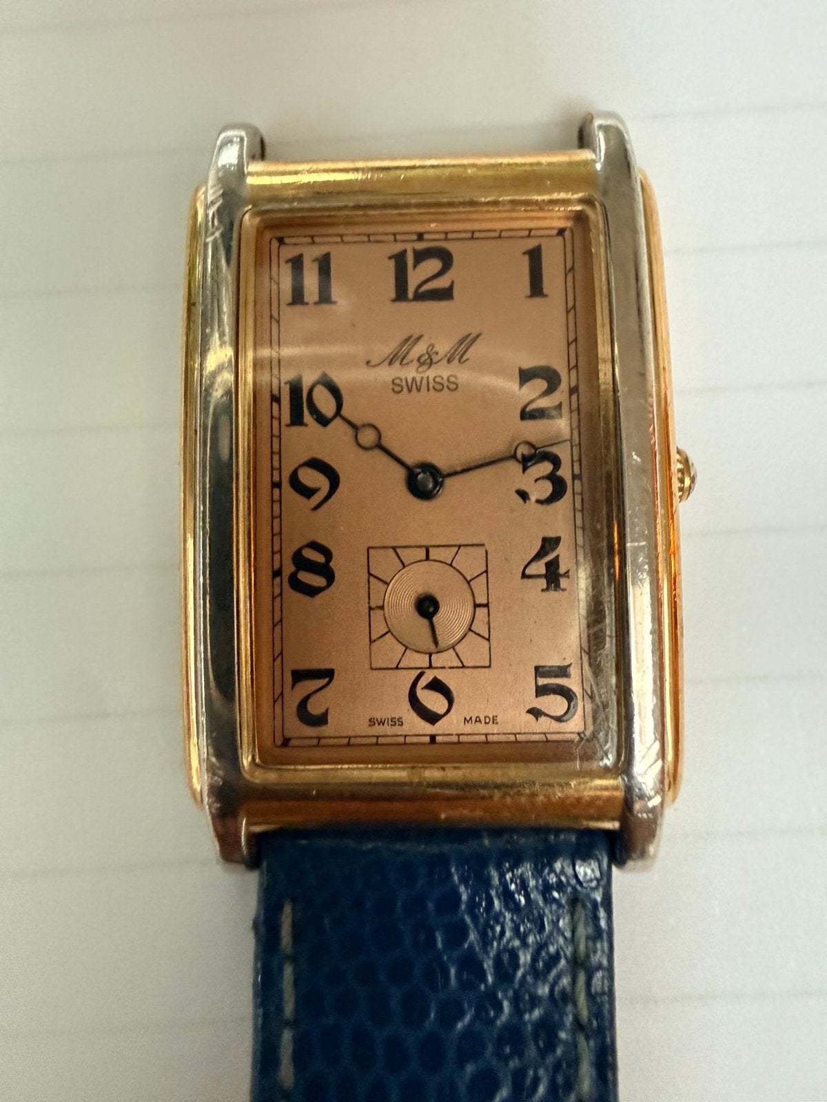 M&M Swiss Horloge - Vintage Rechthoekig met Blauwe Band, Ophalen of Verzenden, Gebruikt