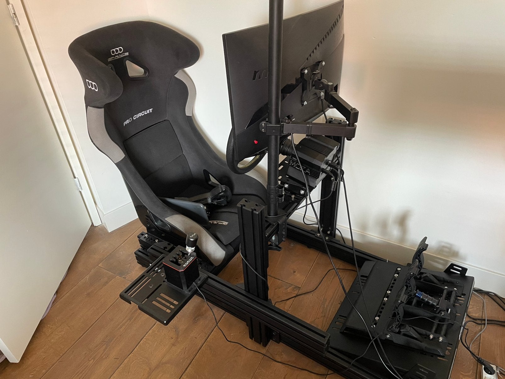 Complete Sim Rig (GT omega, Moza, Fanatec), Ophalen, Zo goed als nieuw