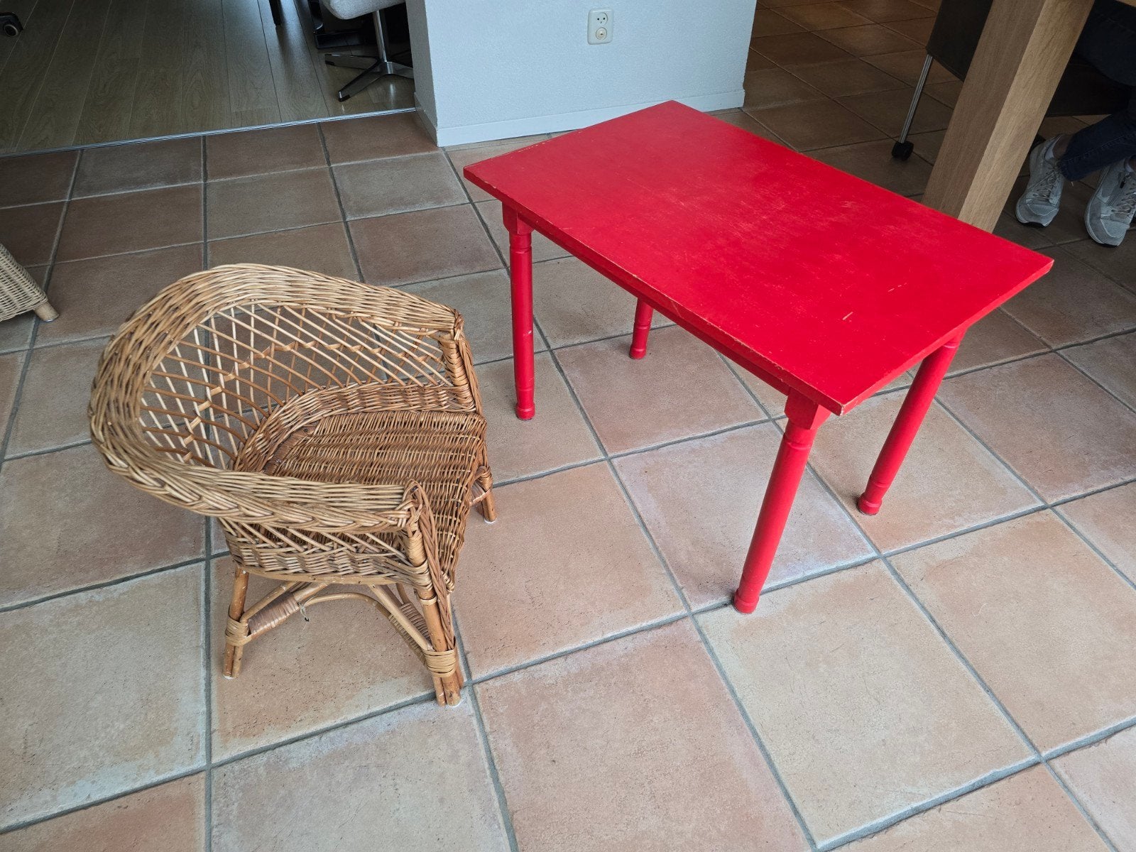 Kleutertafel en -stoel, Ophalen, Gebruikt, Tafel(s) en Stoel(en)
