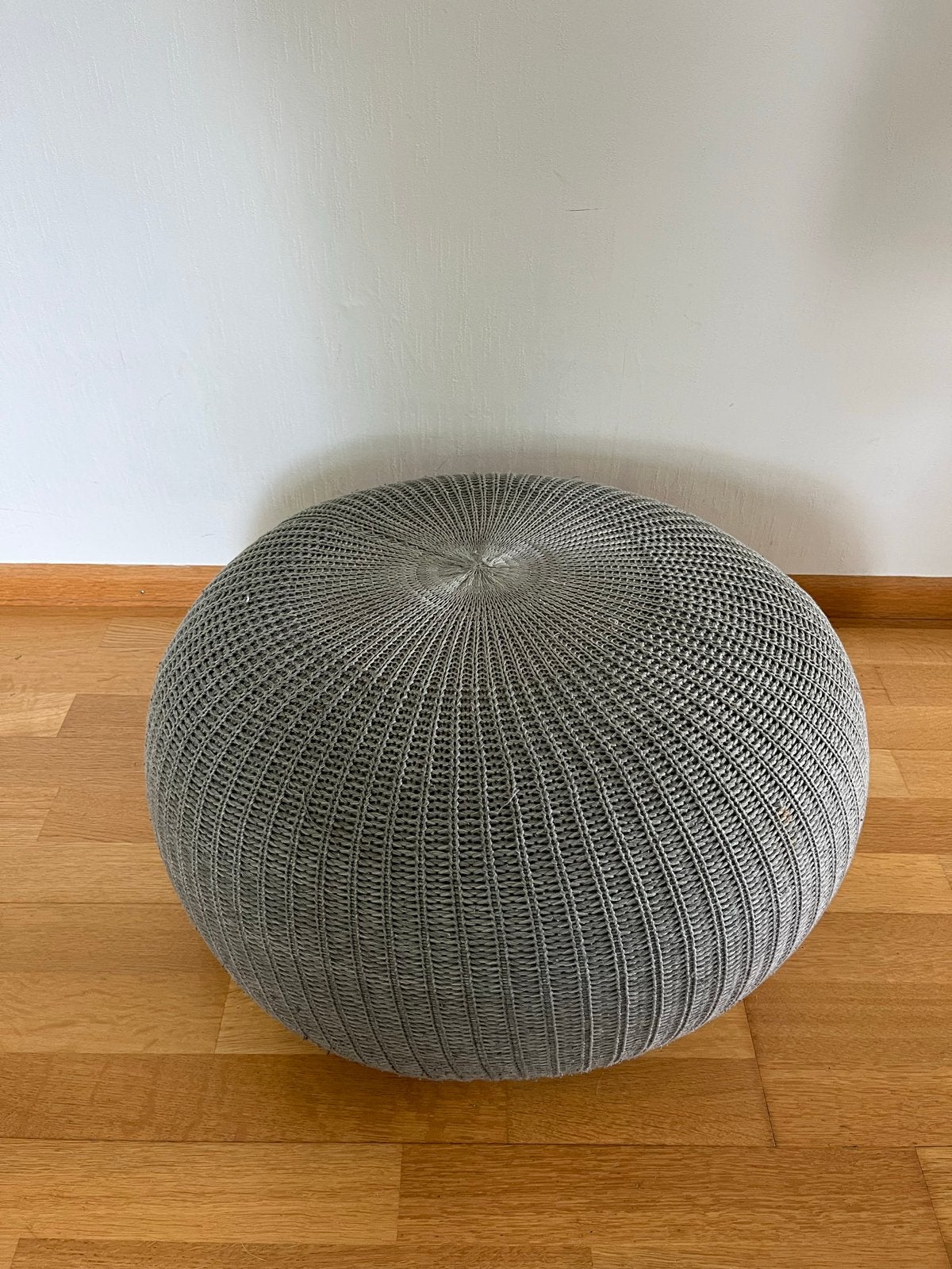 IKEA SANDRED Poef, grijs, 56 cm, Gebruikt, Rond, Ophalen of Verzenden, Stof