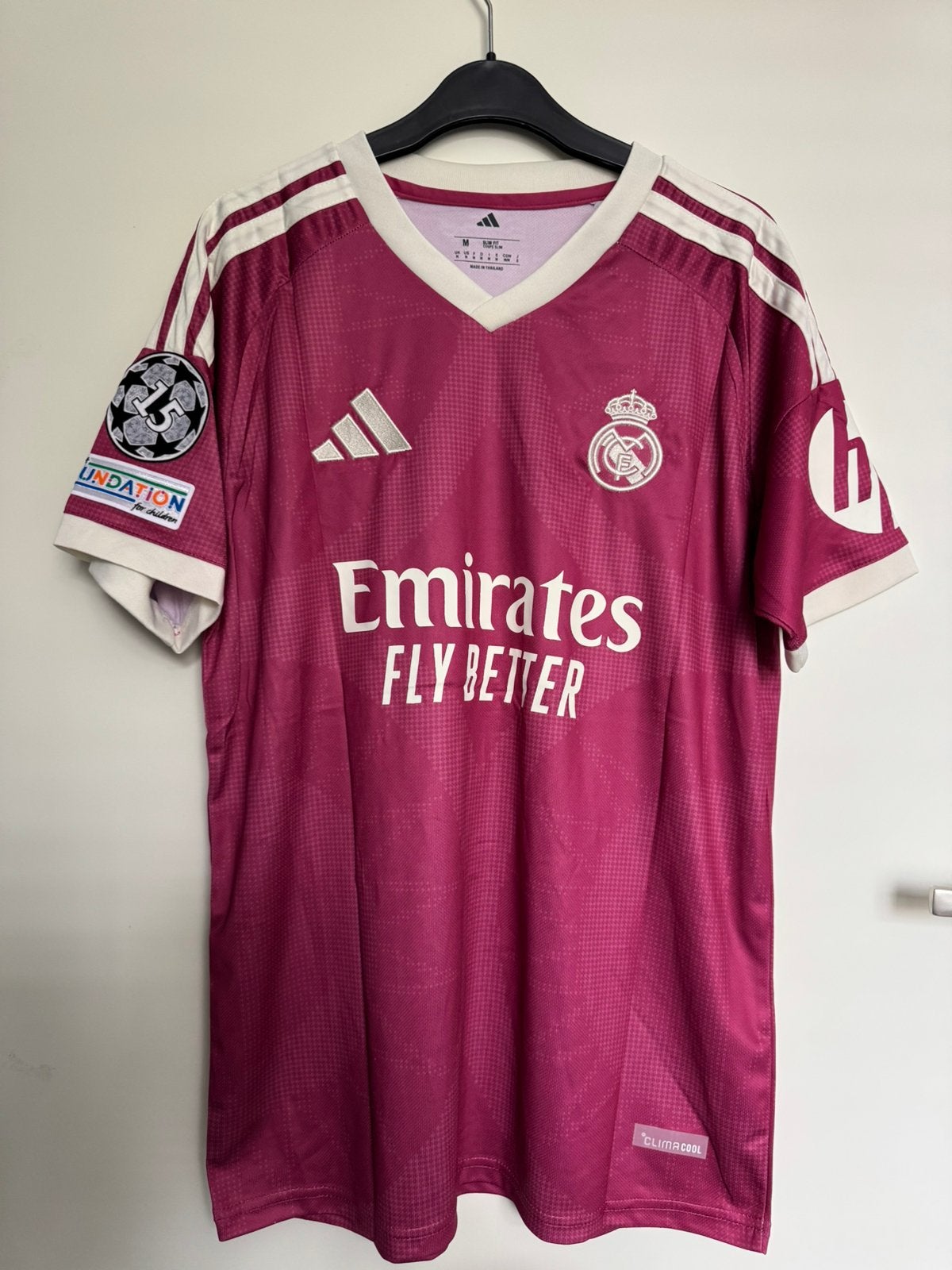 Real Madrid Voetbalshirt  Maat S  MBAPPE, Sport en Fitness, Maat S, Ophalen of Verzenden, Nieuw, Shirt