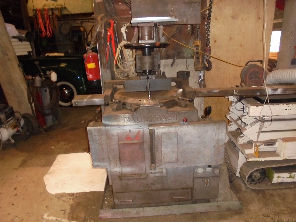 Zaagmachine, zaag, afkortzaag, zaag machine. Kaltenbach, Ophalen, Gebruikt, 70 mm of meer, Afkortzaag
