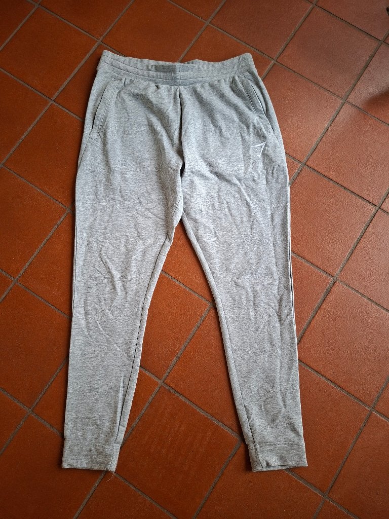 Gymshark sweat broek joggingbroek grijs M zgan, Kleding | Dames, Maat 38/40 (M), Overige typen, Ophalen of Verzenden, Zo goed als nieuw