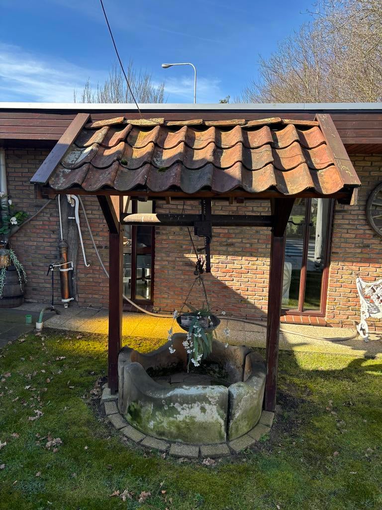 Complete wensput met overkapping, Saksische stijl, Ophalen, Gebruikt, Beton, Overige typen