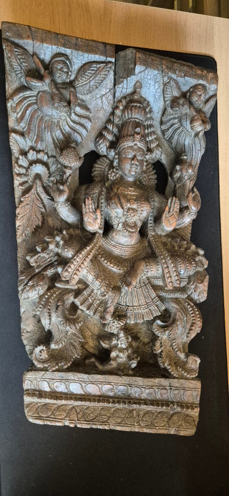 Antieke hardhouten Indische Tempel Paneel Lakshmi, Ophalen, Gebruikt, 56 cm, Hout