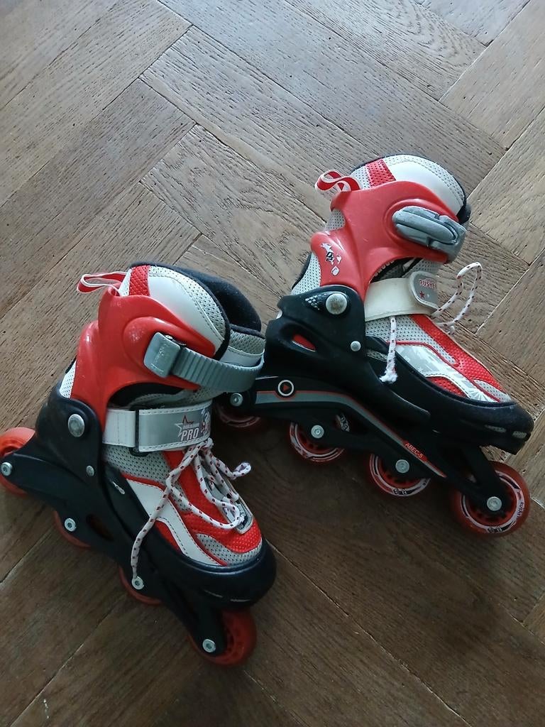 Verstelbare Inline Skates Rusher Pro team 4, Maat 33-35, Overige merken, Kinderen, Ophalen of Verzenden, Inline skates 4 wielen