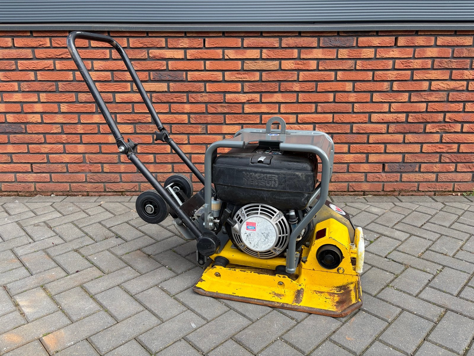 Wacker Neuson DPS 1850HV Trilplaat - Hatz diesel motor, Doe-het-zelf en Verbouw, Gereedschap | Overige machines, Ophalen, Gebruikt