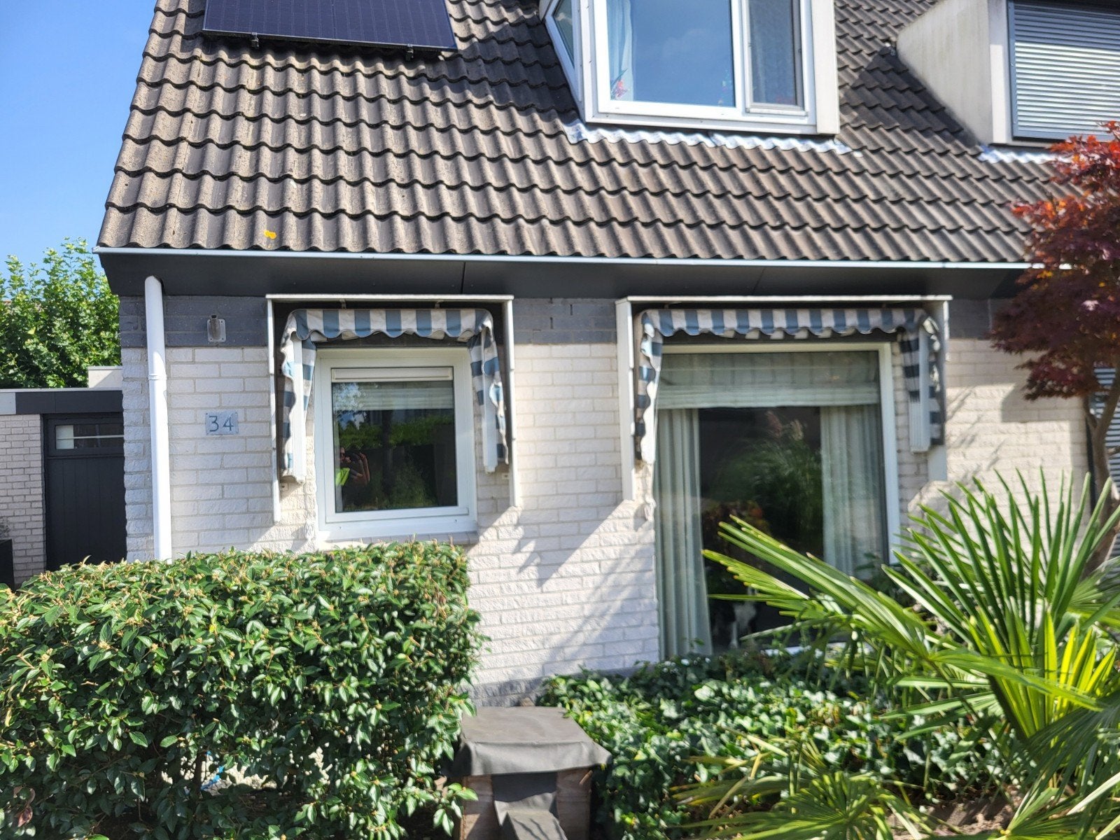 Twee Gebruikte Markiezen voor Ramen - Goede Staat, Tuin en Terras, Minder dan 150 cm, Ophalen, Gebruikt, Markies